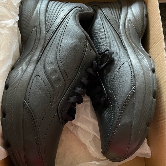 Saucony Omni Walker - Never worn -original box and wrap . - Picture 3 of 6